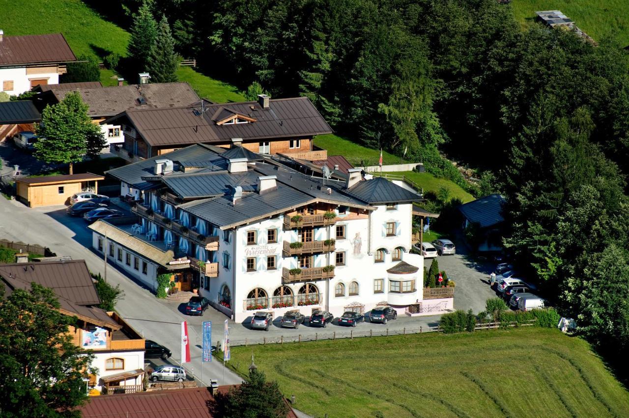 Hotel Wiesenegg Aurach bei Kitzbuehel Exterior photo